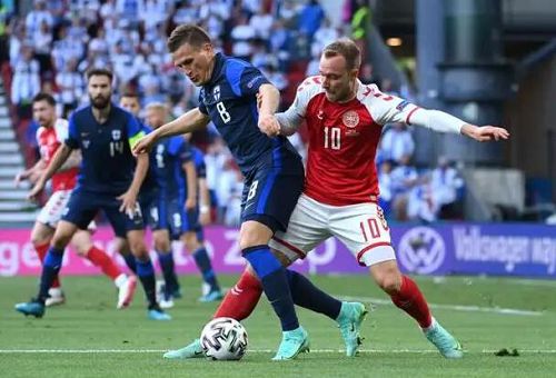 欧冠前瞻：法兰克福VS加拉塔萨雷——火力全开 vs 十连胜王者  